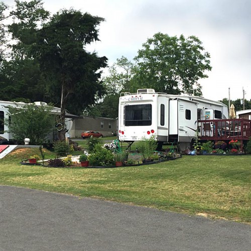 Cedar Hill Village offers lots for RV owners.